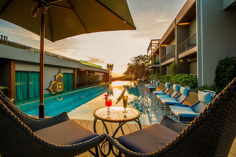 AtEase Phuket Patong 57/82