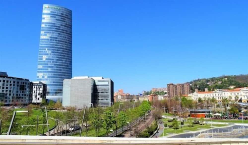 Bilbao Metropolitan Hostel By Bossh Hotels 7/30