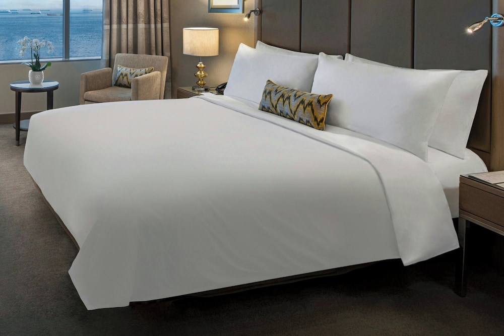 Deluxe, King Bed, Sea View