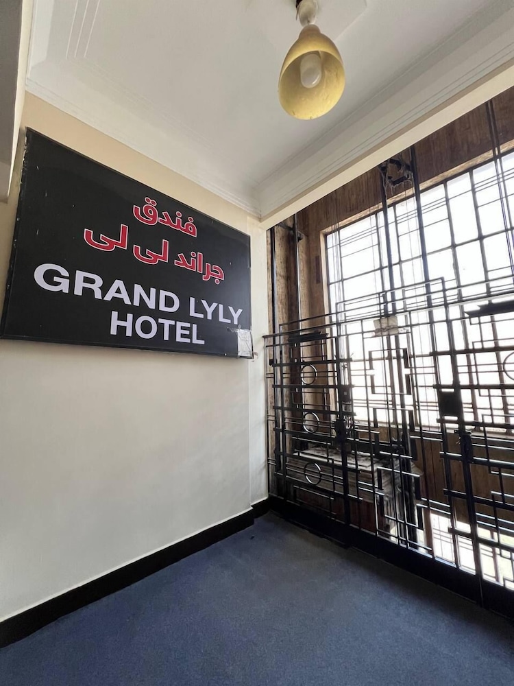 Grand lyly hotel 4/48