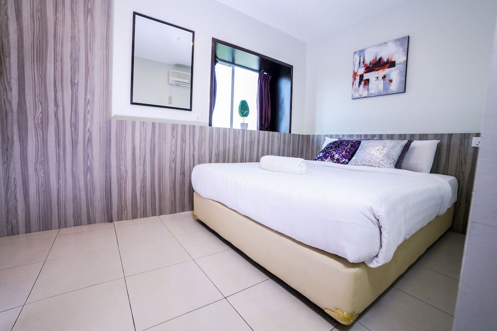 Capital O 90545 Ho Hotel 13/68