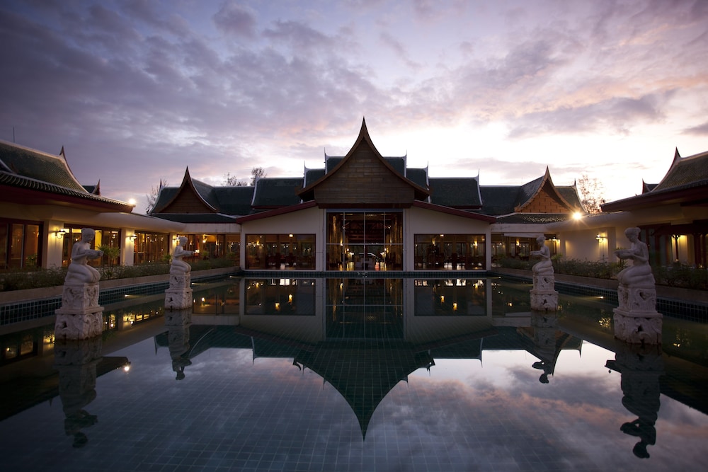 Miracle Island Resort 4/49