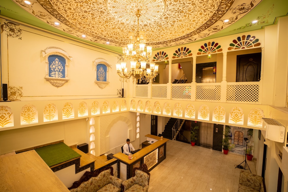 Hotel Laxmi Niwas 49/62