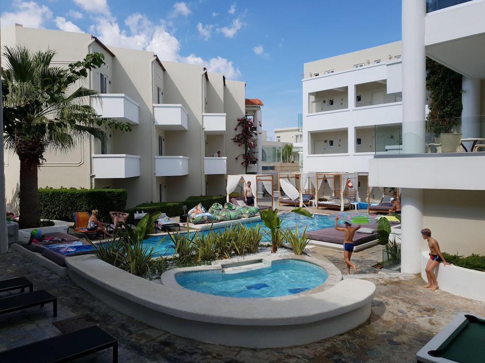 Dimitrios Village Beach Resort and Spa 46/50