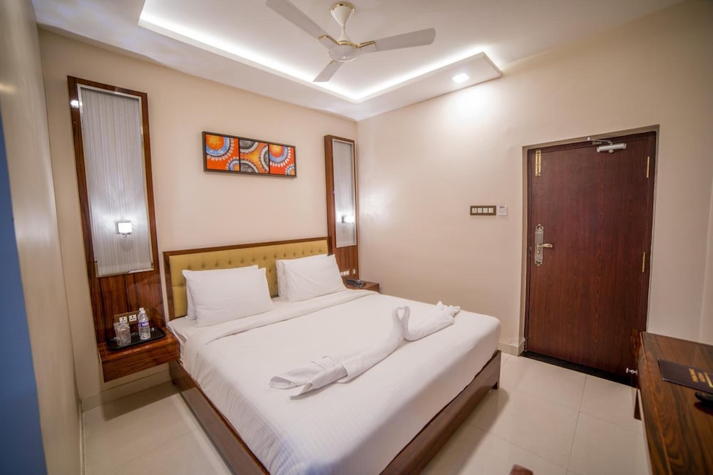 Oyo 14759 Hotel President 6/55
