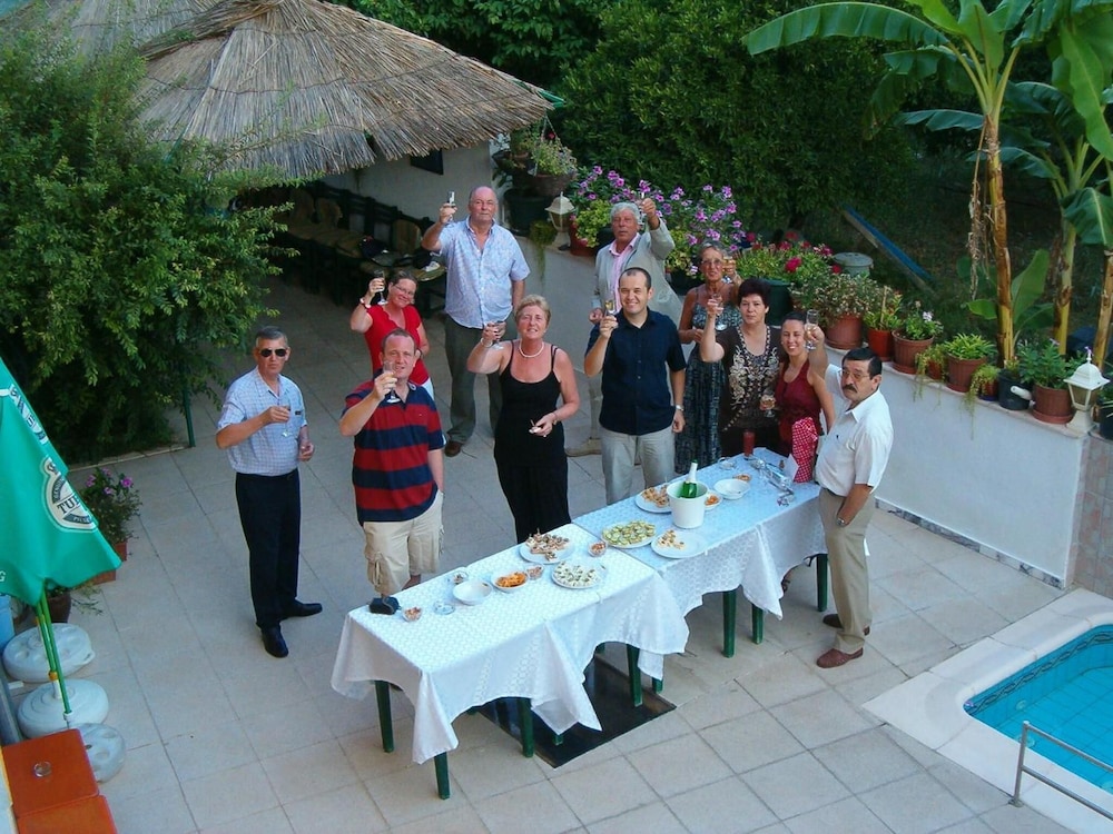 Mandal Inn Hotel 36/50