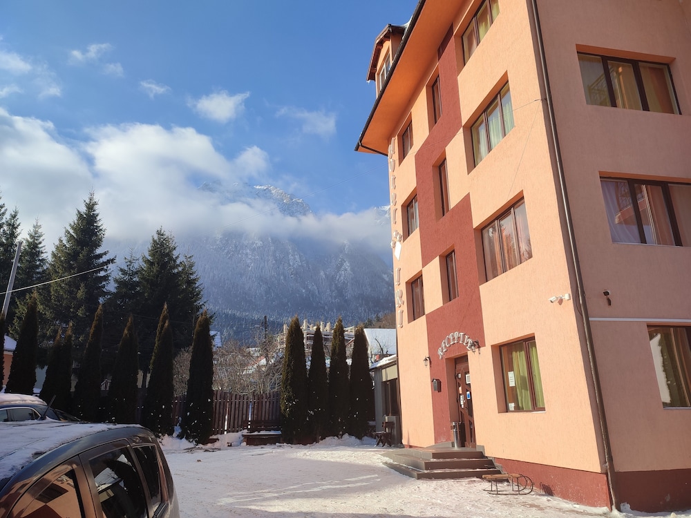 Hotel Iri 47/63