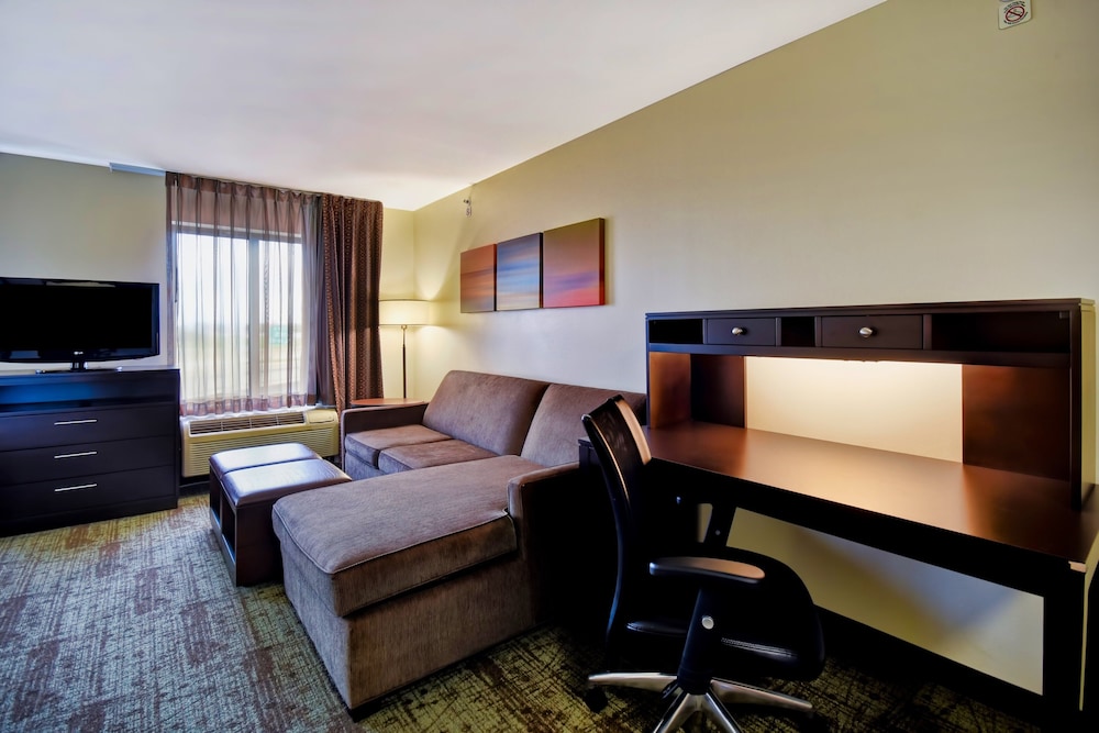 Staybridge Suites Middleton/Madison-West 37/49