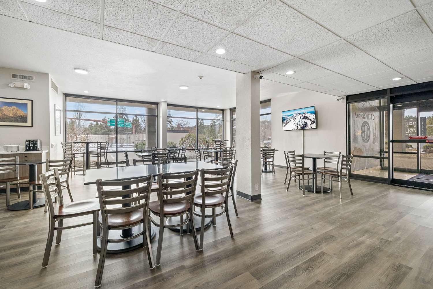 Red Lion Inn & Suites Deschutes River Bend 8/30