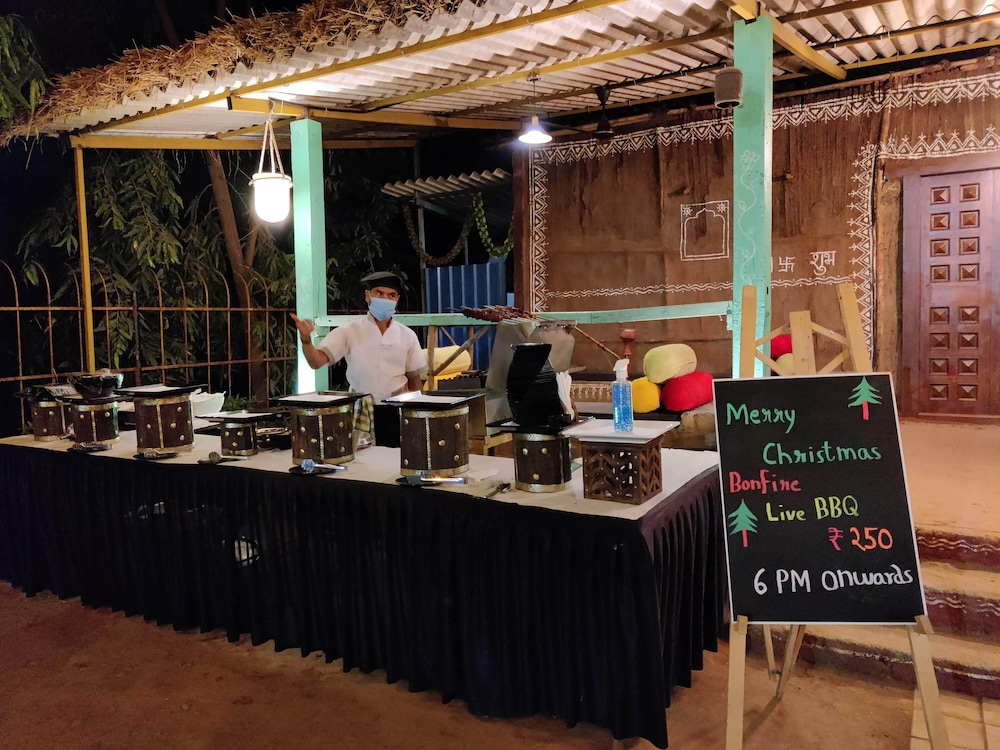 Pushp Vatika Resort & Lawns 6/60