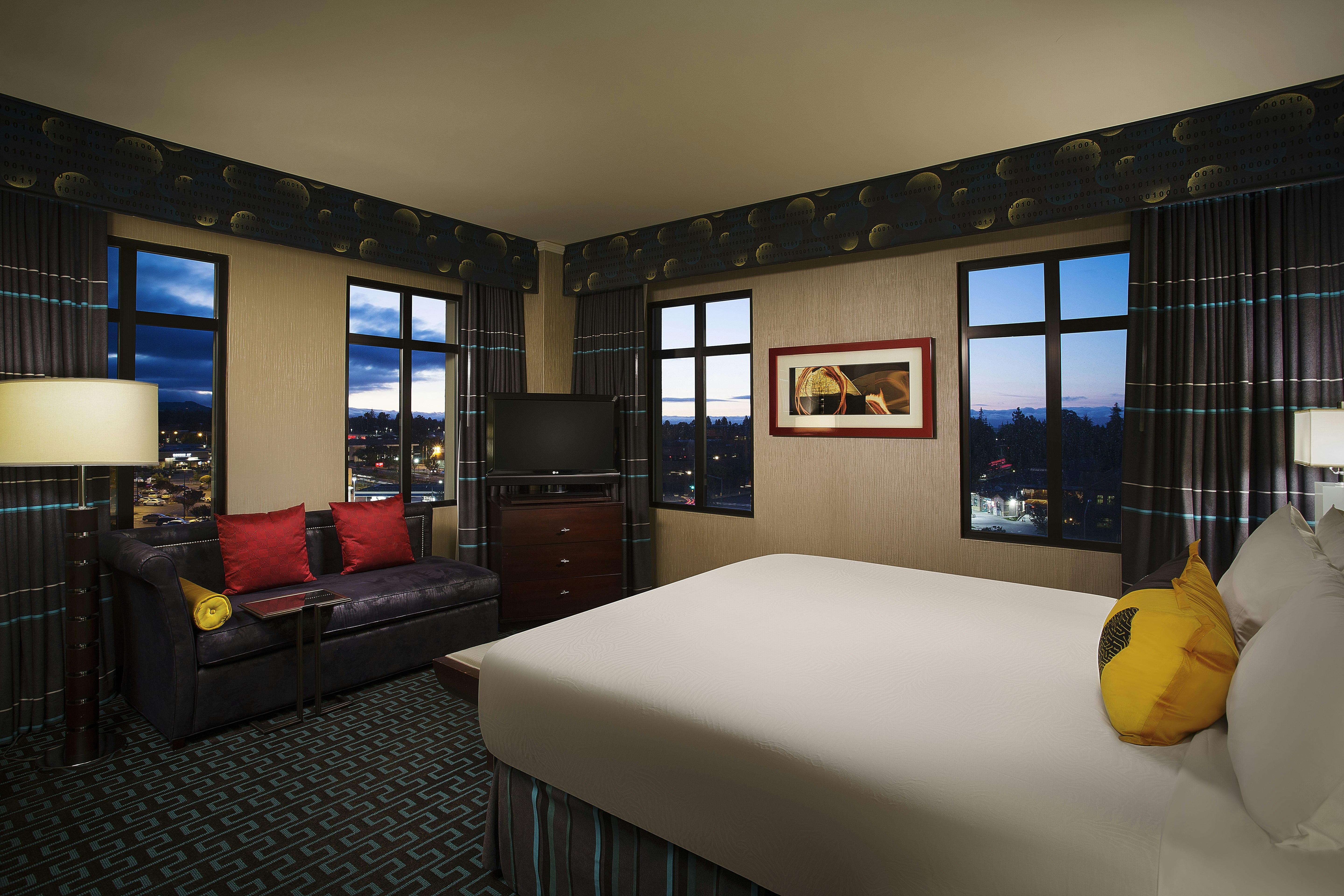 1 Bedroom, Suite, King Bed