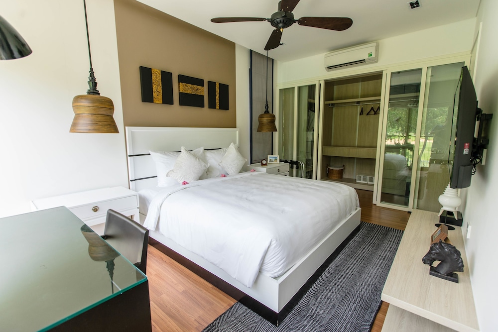 Laguna Park Homes Lang Co 22/57