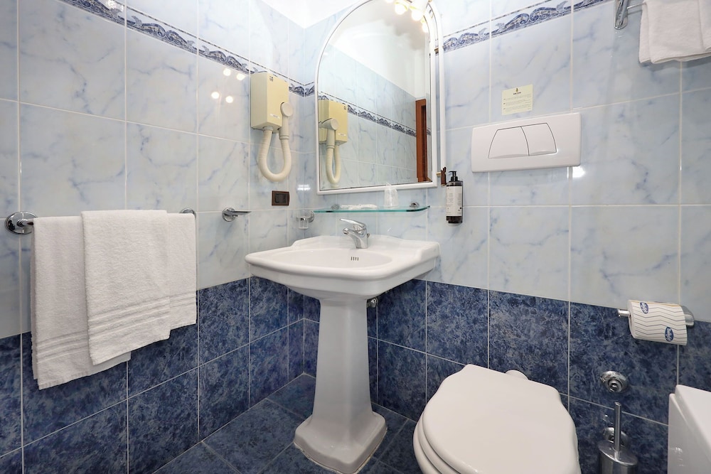 Hotel Rimini 54/56