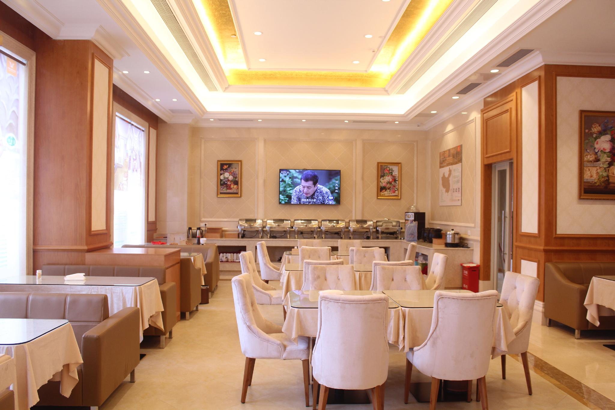 Vienna Hotel (Dongguan Baihuadong) 42/51