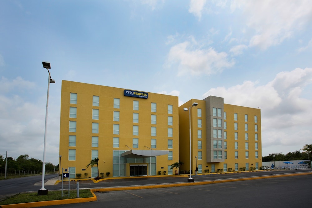City Express by Marriott Chetumal 3/60