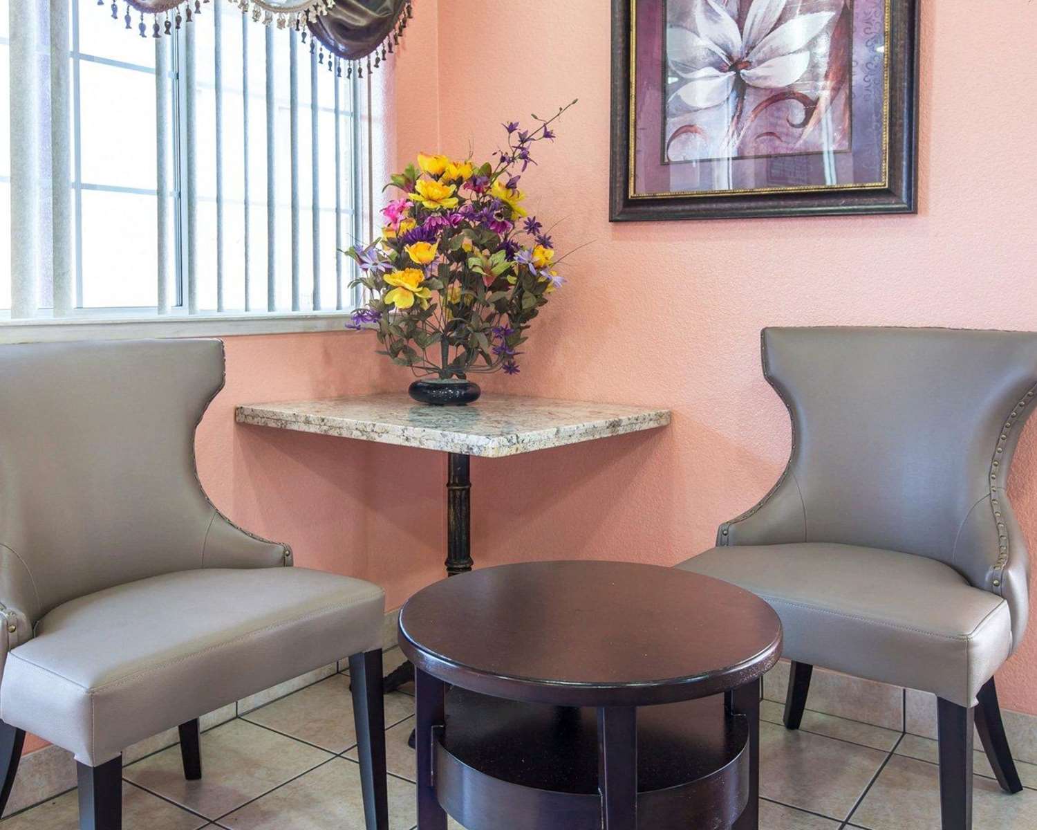 Studio6 Suites San Bernardino, CA 29/36