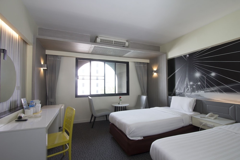 Rd Hotel 13/27