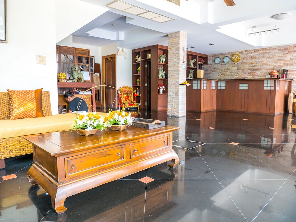 Chomsin Hua Hin Hotel 7/49