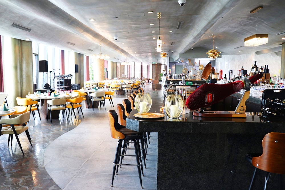 YOHO Hollywood Roosevelt Hotel 49/64