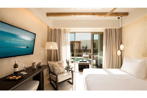 Superior, Double or Twin Bed, Shared Pool