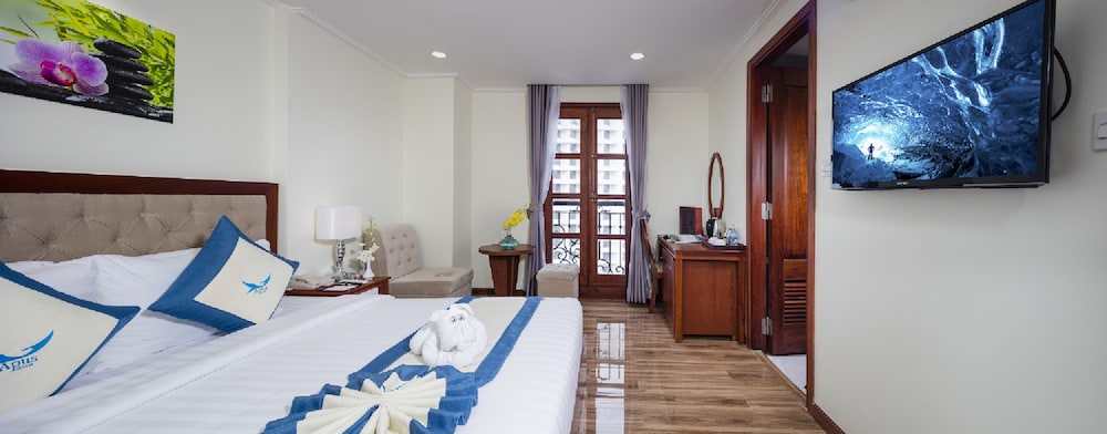Apus Hotel 28/77