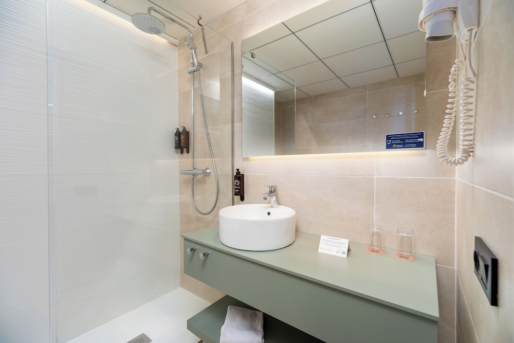 غرفة بسريرين مزدوجين، Ohtels Carabela Beach And Golf Hotel 6/6