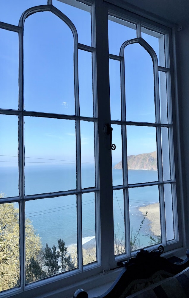 The North Cliff Hotel 20/50