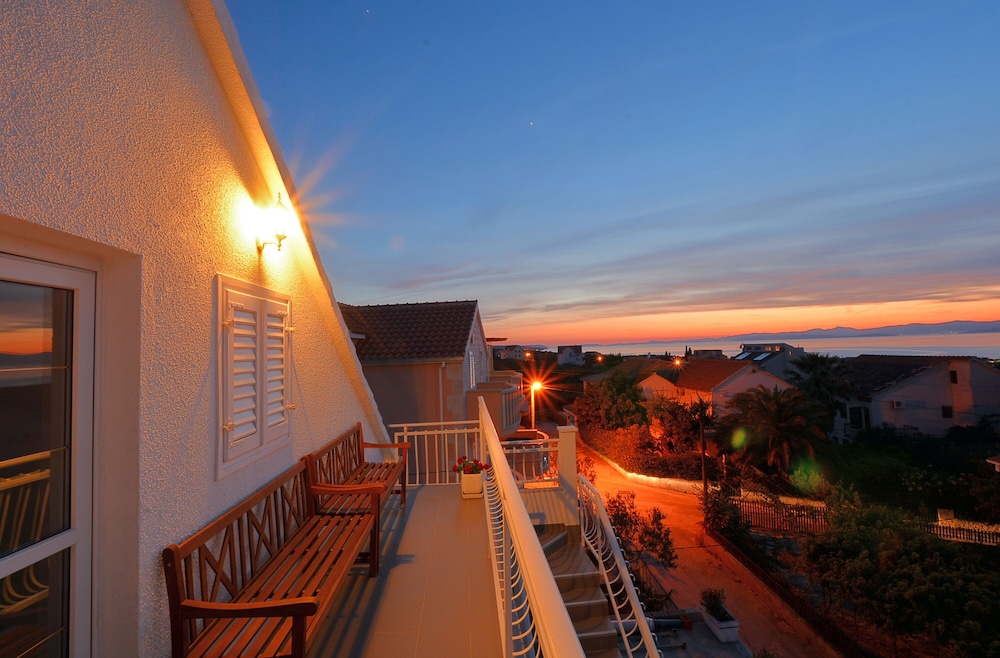ROOMS SUNCE ISLAND RESIDENCE 4/50