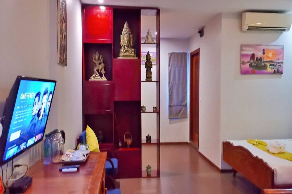 Indra Porak Residence 53/74