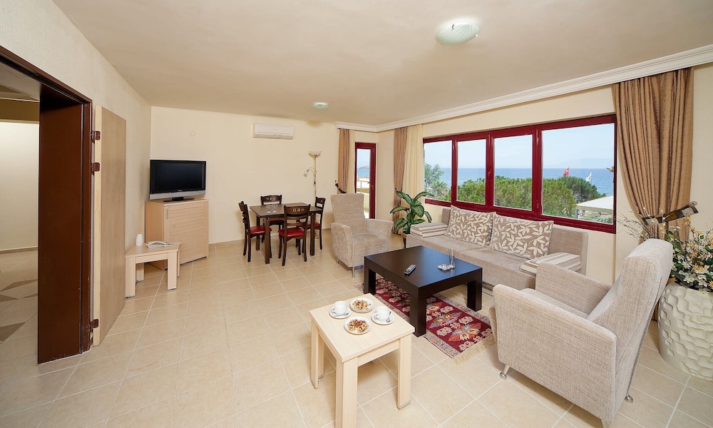 Grand Sahin s Gumuldur Resort 50/82