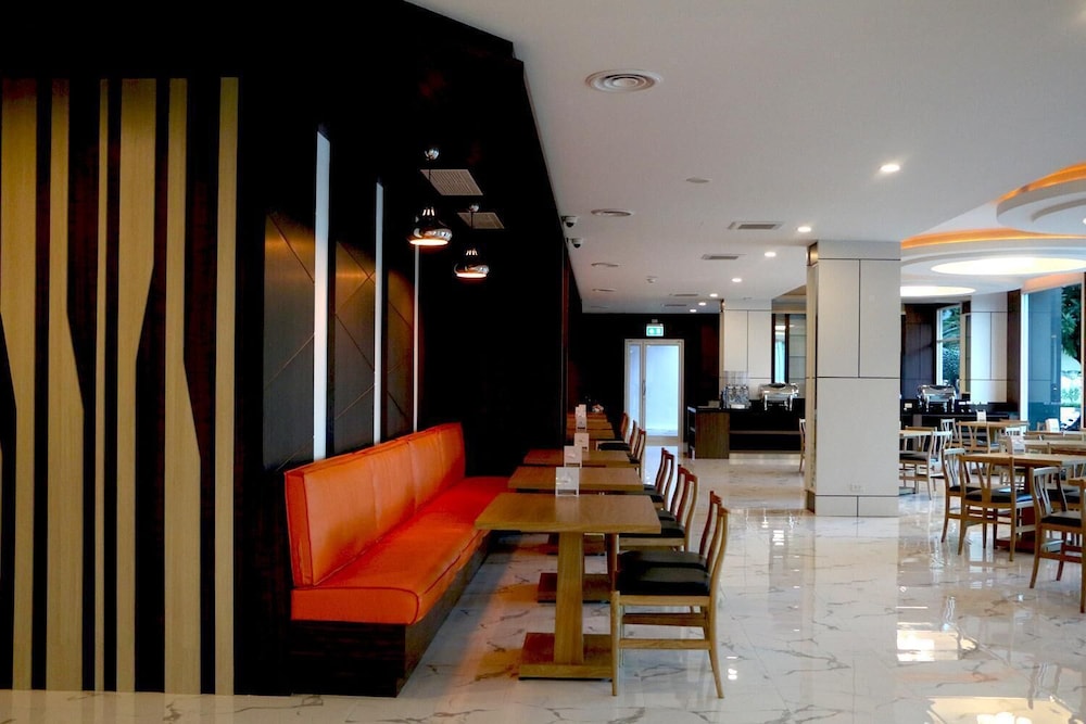 Avada Hotel 45/65