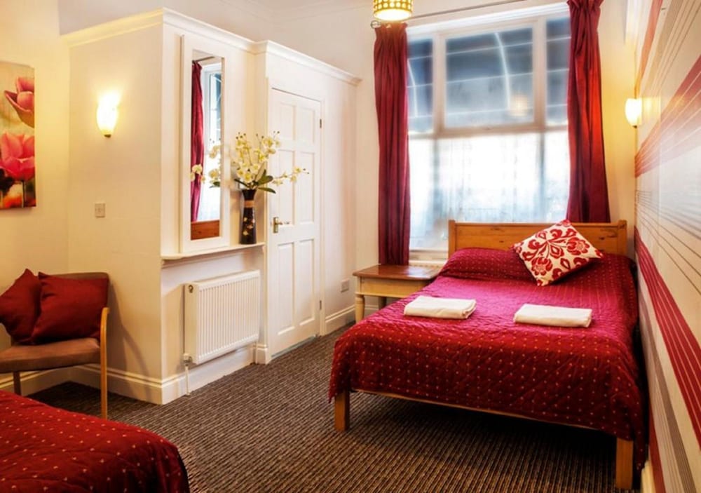 Hotel 261 34/46