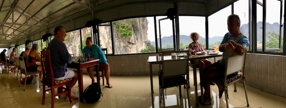 Limestone Boutique Hotel 62/76
