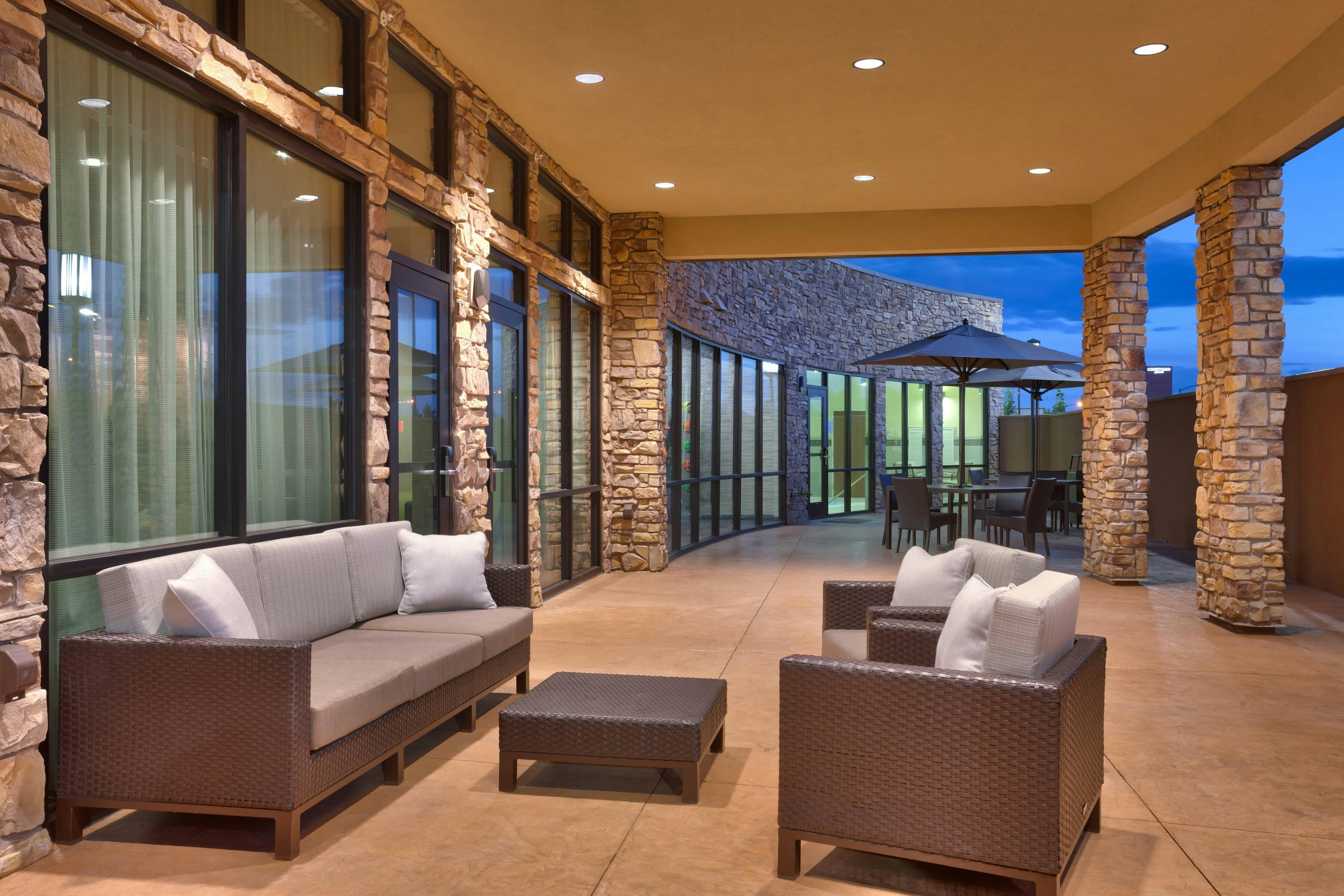 Courtyard By Marriott Denver North Westminster 2/5