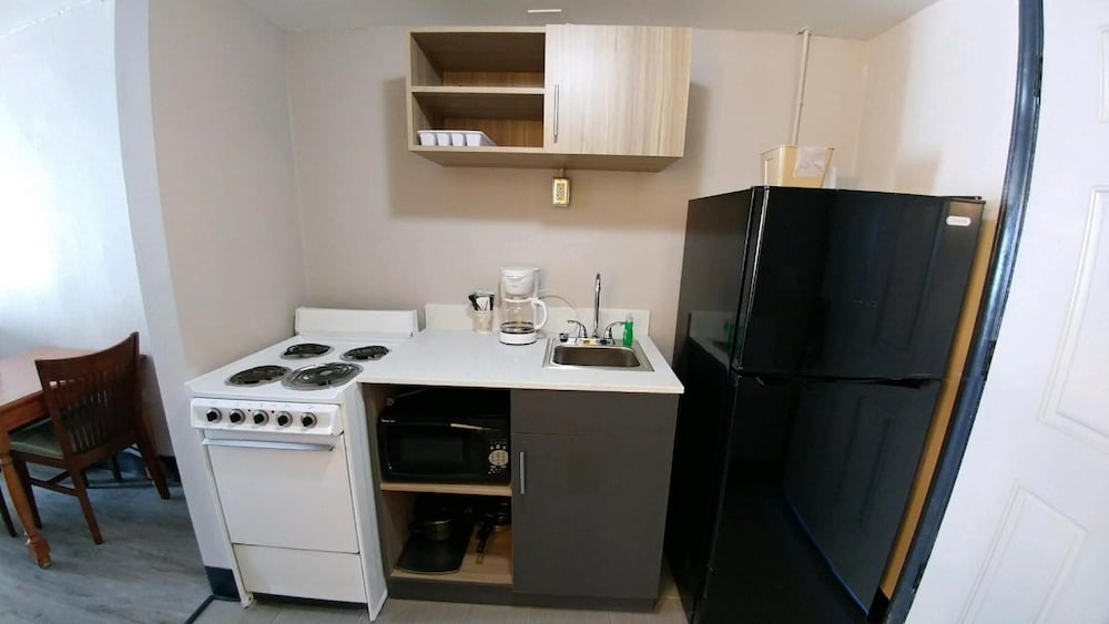 Garden City Inn 33/45