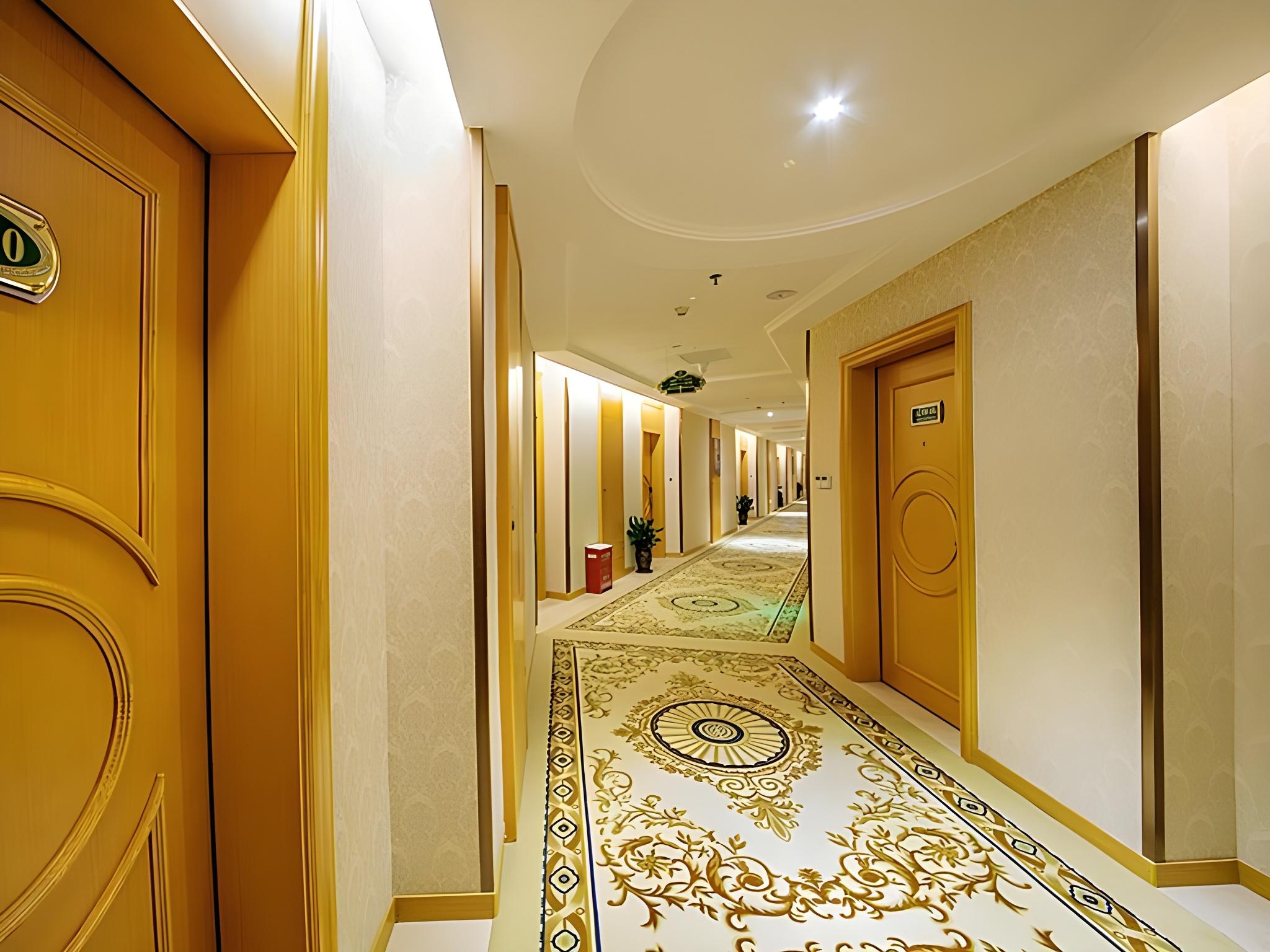 Vienna Hotel (Guilin Wanfu Square) 19/45