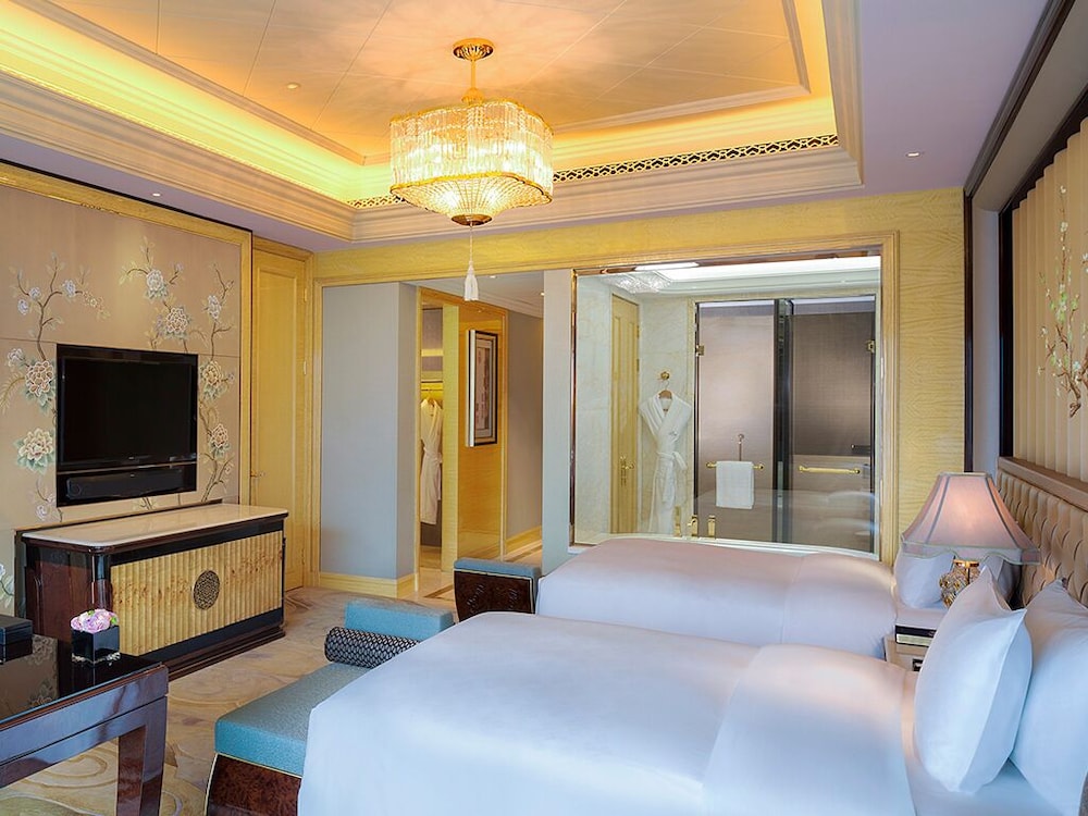 Deluxe, Twin Beds