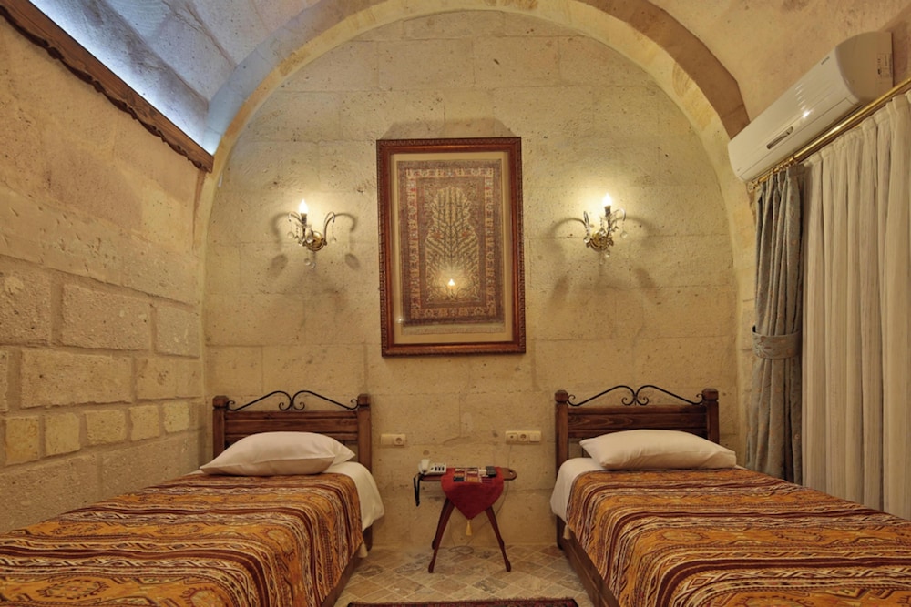 Artium Cave Hotel 20/50