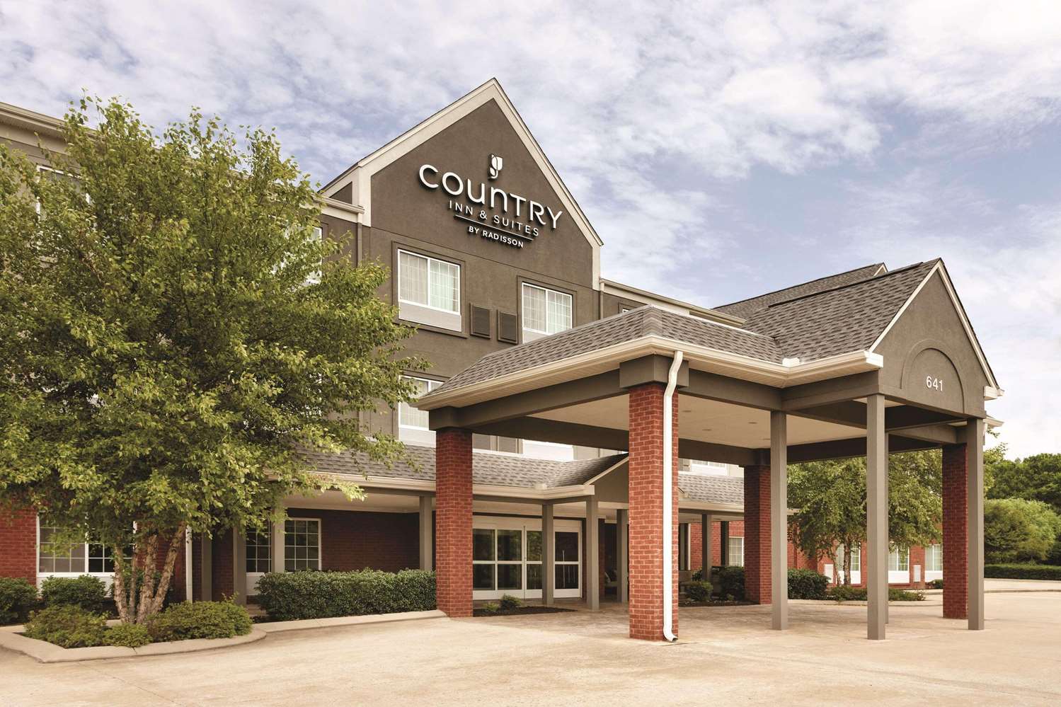 Country Inn and Suites By Radisson, Goodlettsville, TN 3/28