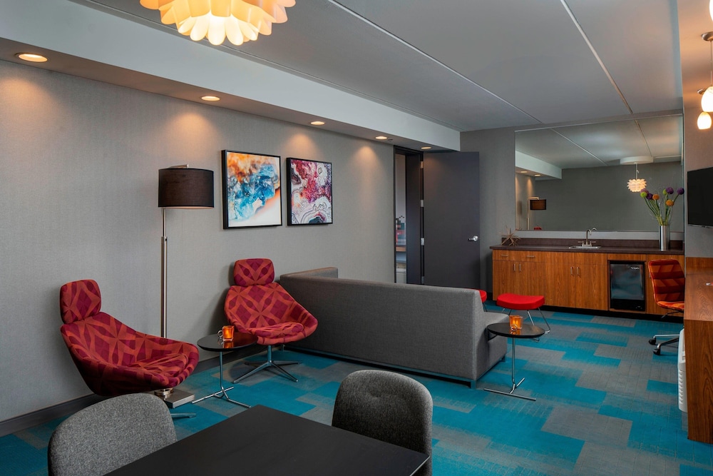 Aloft Rogers - Bentonville 15/25