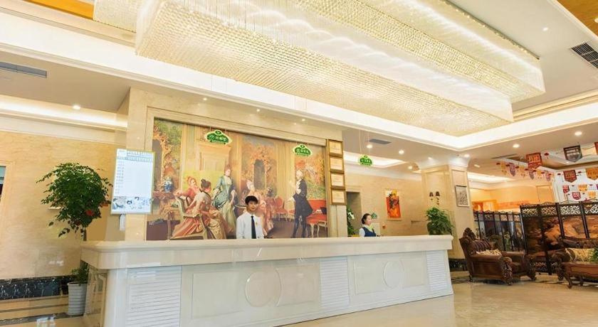Vienna Hotel (Chengdu Xinfan Furniture City) 12/54