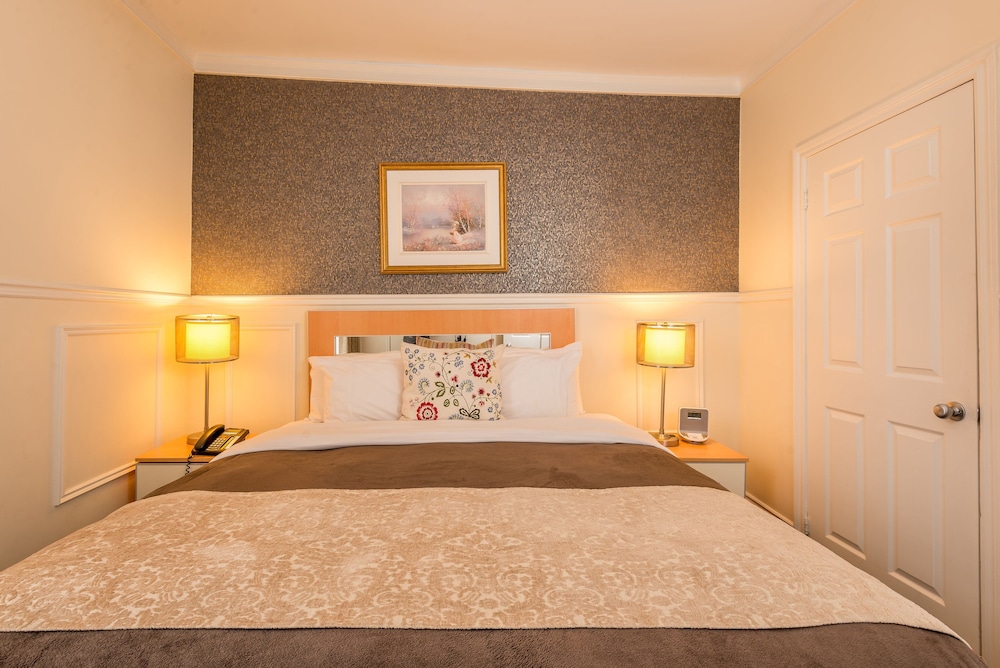 Parc Suites Hotel 7/50