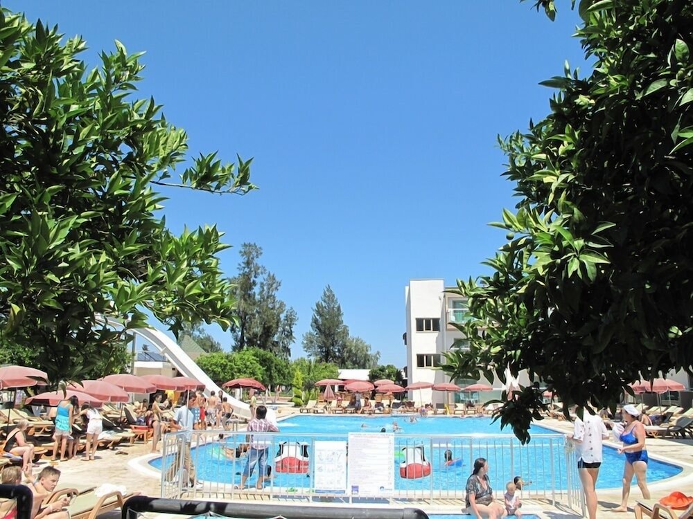 Batont Garden Resort Hotel 25/43