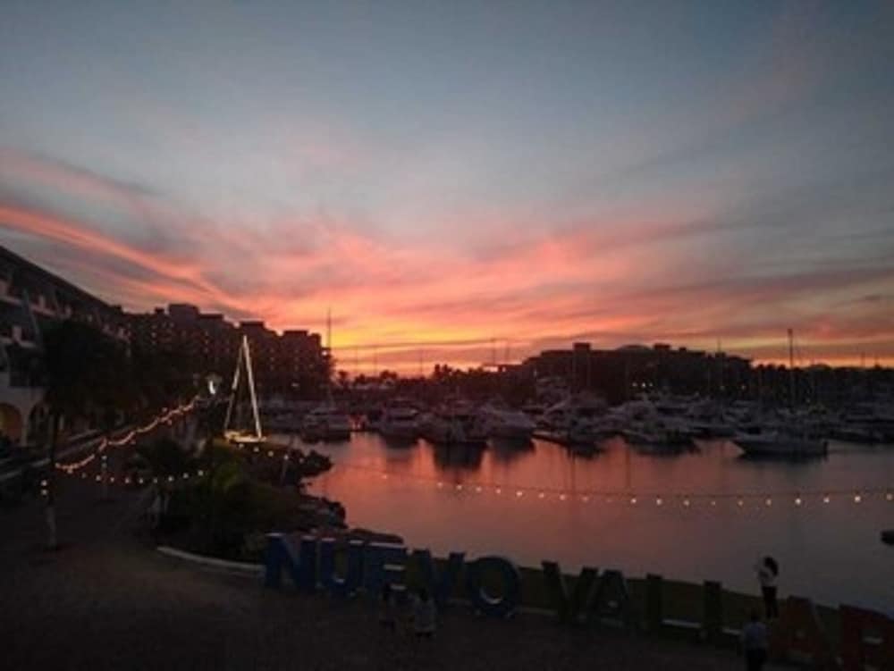 Hotel Boutique Marina Banderas 45/50