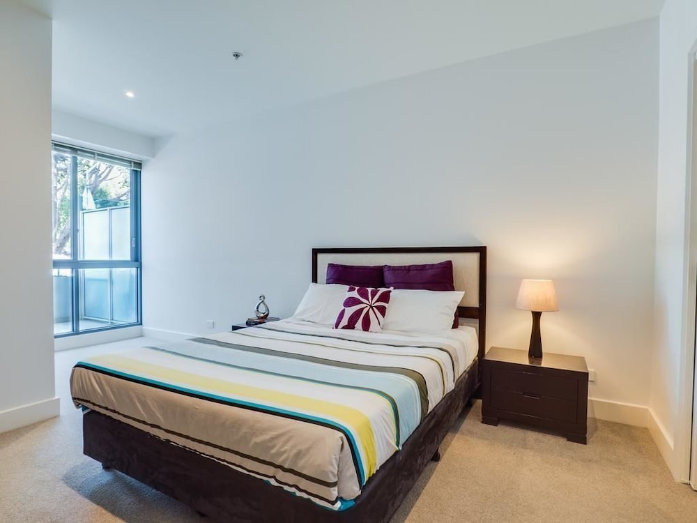 The Waterfront Apartments Geelong 12/40