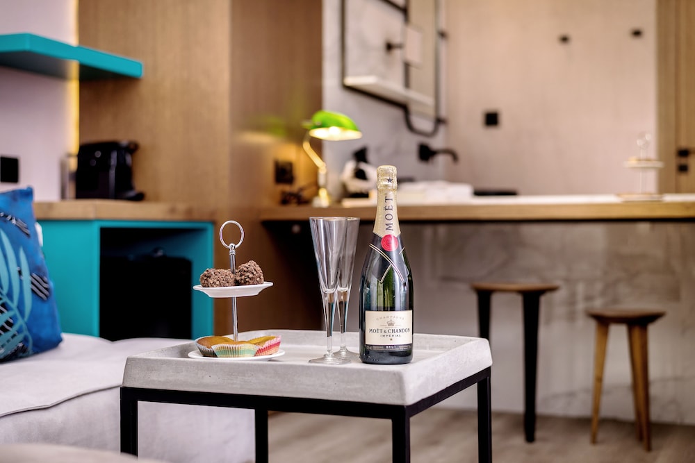 Dyo Suites 38/50