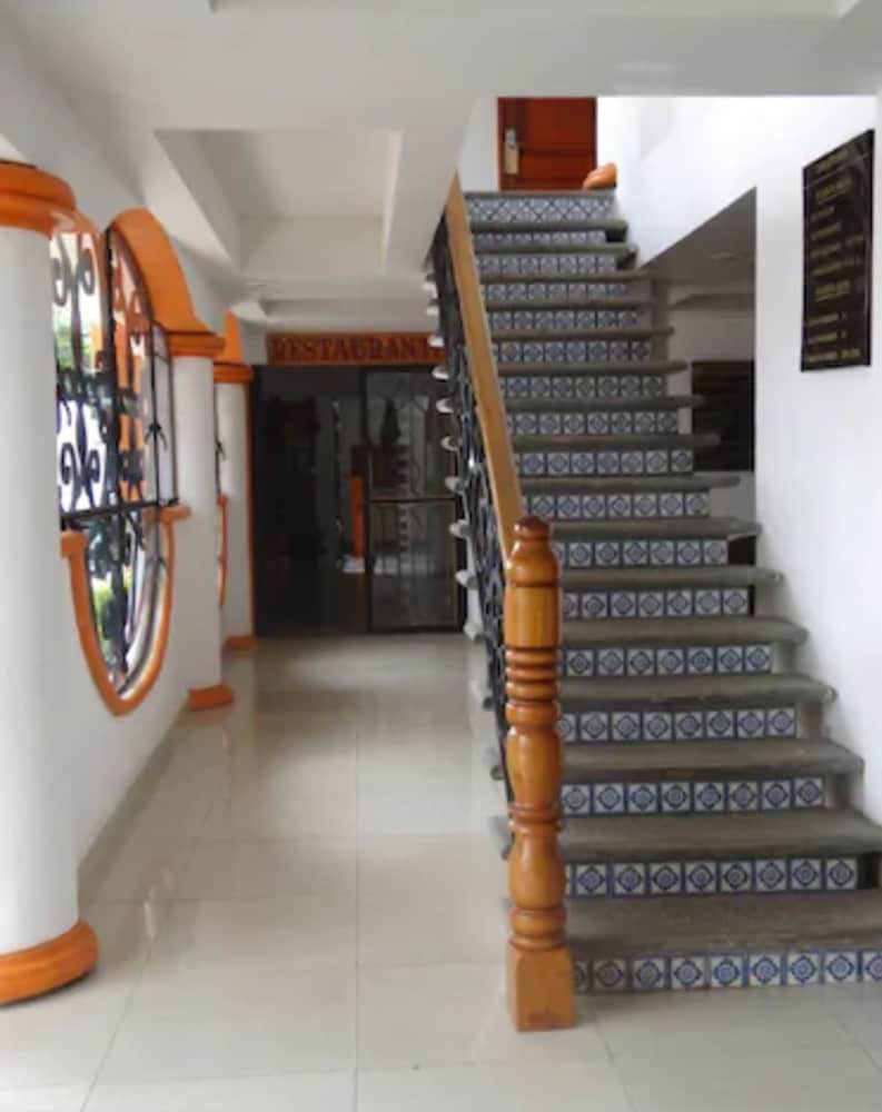 Hotel Madan Cardenas 8/51