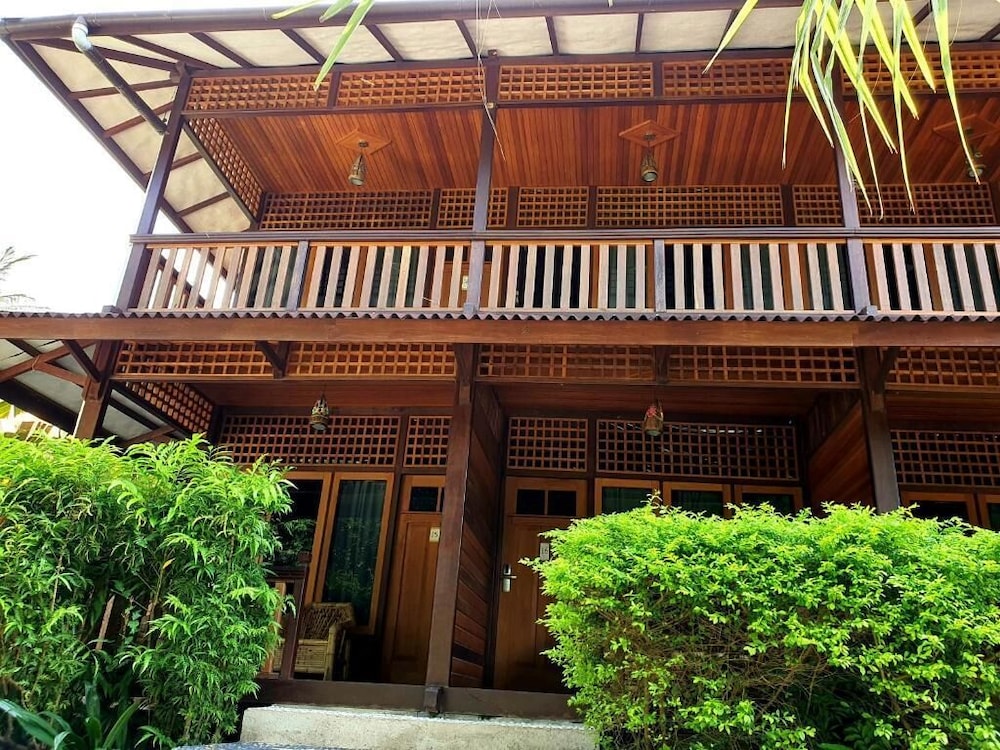 Hotel Pesona Bulan Baru Senggigi 6/46