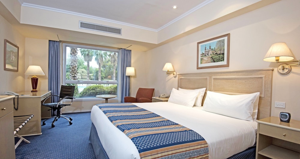 Holiday Inn Cordoba 11/76