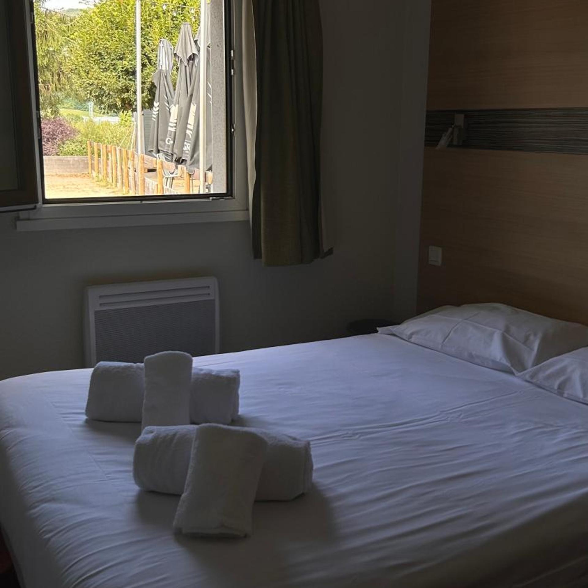 P'TIT DEJ-HOTEL ANNECY NORD 9/48
